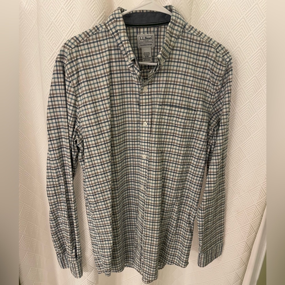 Men's LL Bean Plaid Button-Down Shirt Slightly Fitted - Picture 1 of 3